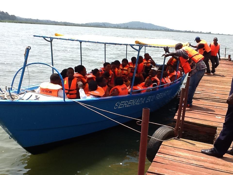 Serenada Eco Resort Mukono Town ภายนอก รูปภาพ