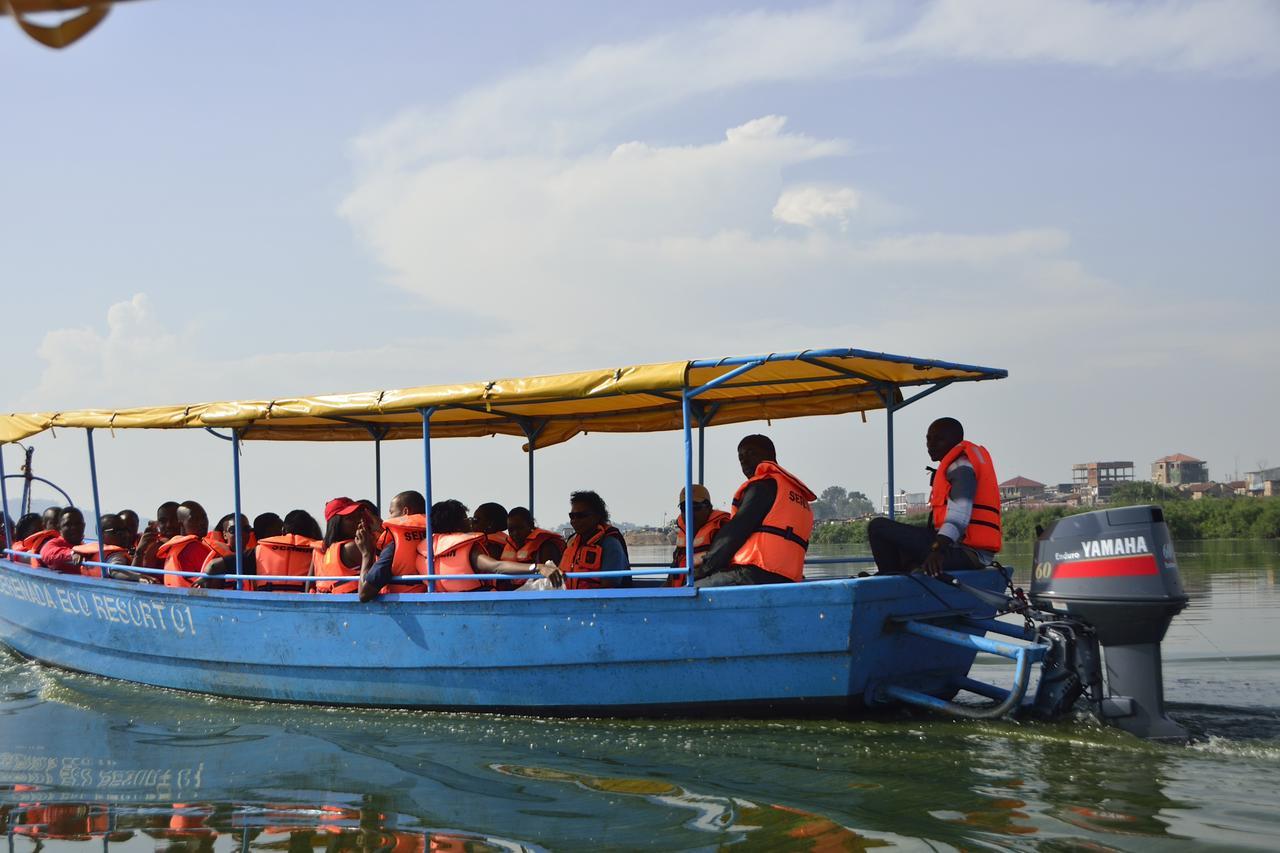 Serenada Eco Resort Mukono Town ภายนอก รูปภาพ