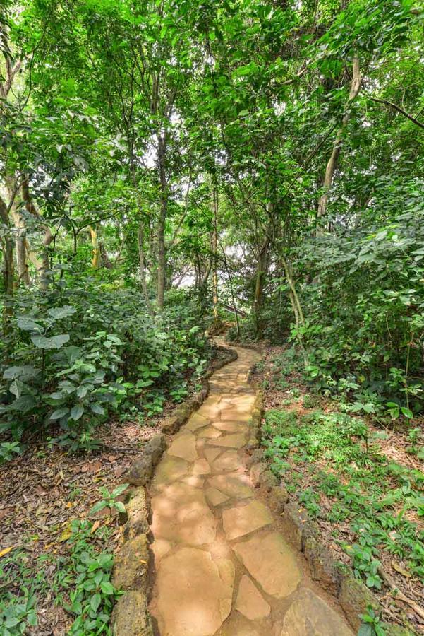 Serenada Eco Resort Mukono Town ภายนอก รูปภาพ