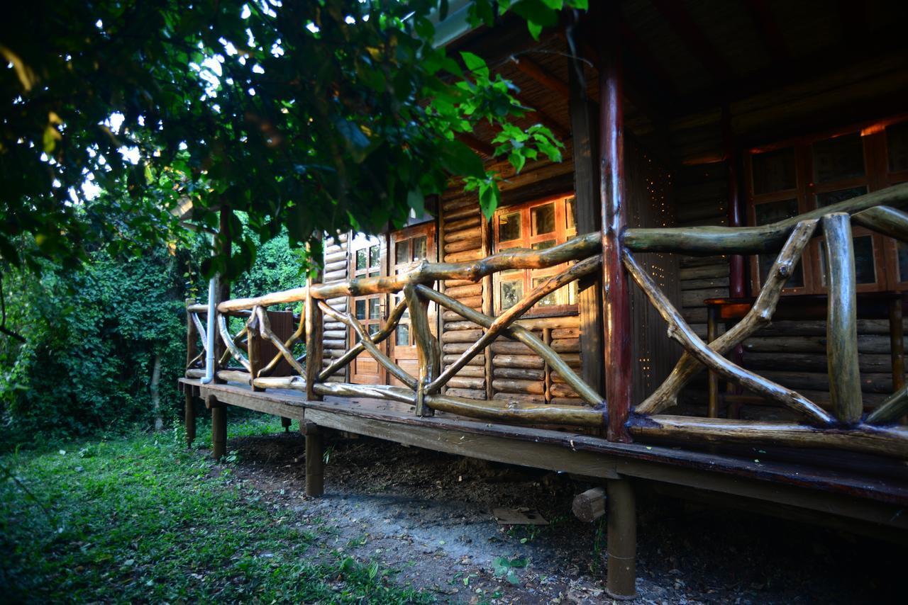 Serenada Eco Resort Mukono Town ภายนอก รูปภาพ